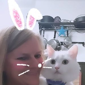 Meet your Posher, Louise